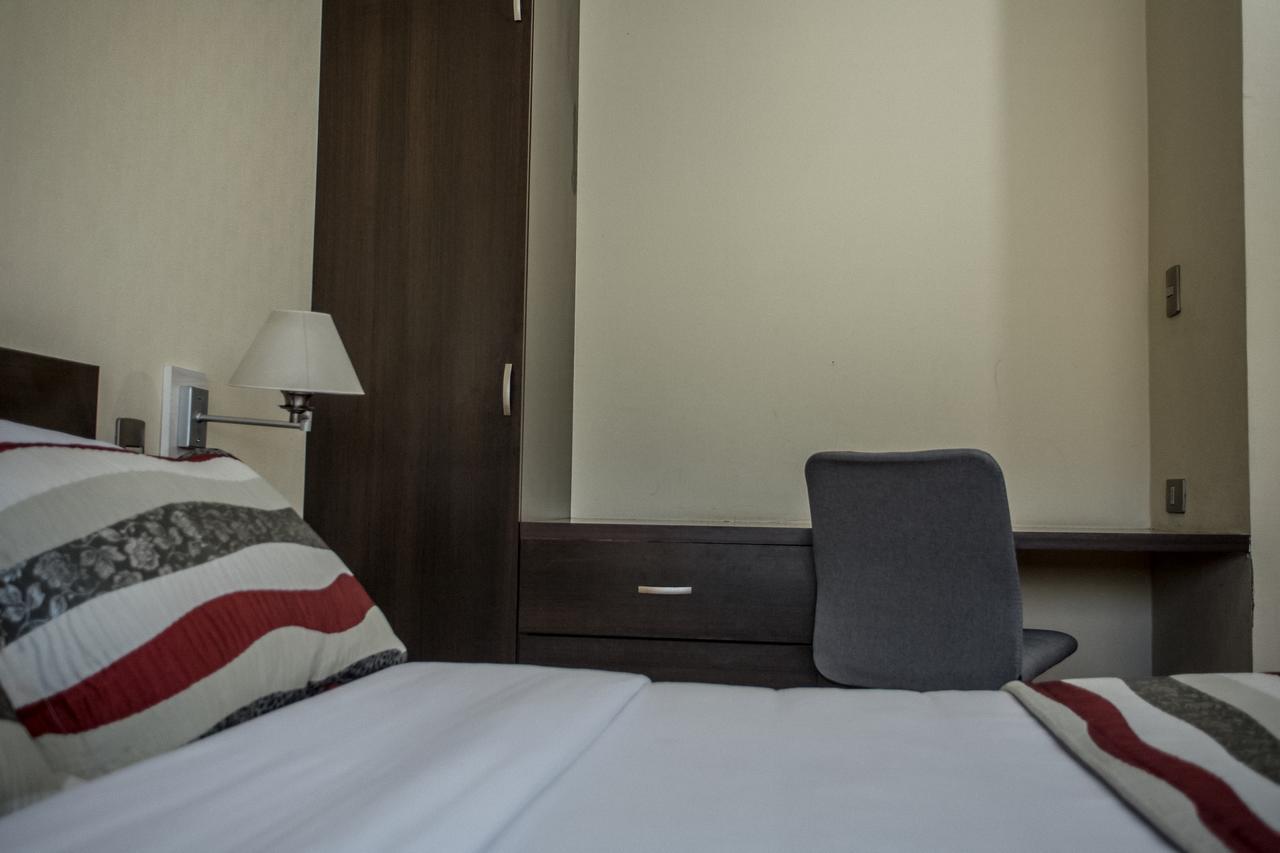 Hotel Capelli Express Talca  Buitenkant foto